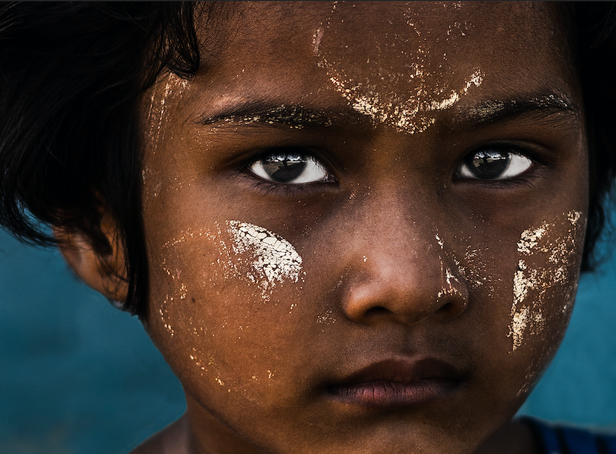 Le foto di Steve McCurry nelle scuole per insegnare empatia e diversità